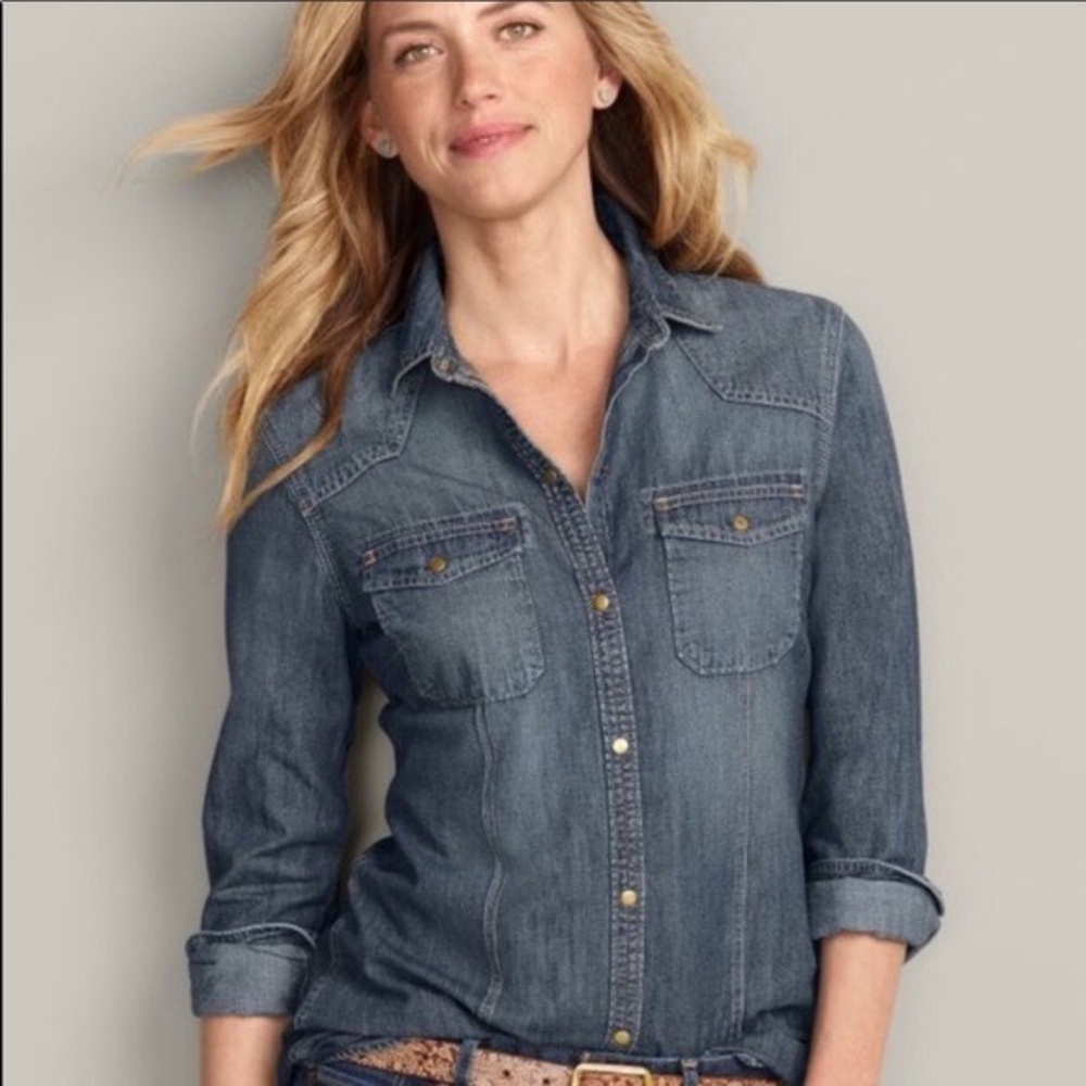 Eddie Bauer Womens Denim Snap Button Shirt | Medium | Shaped Fit Prairie Western